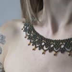 Naszyjnik koralikowy elegancka koronka - Naszyjnik koraliki szklane koronka