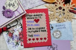 Personalizowana haftowana zakładka do książki dla niej.