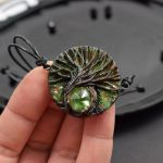 Magic Forest - bransoletka z zielonym kryształem - bransoletka drzewo z kryształem