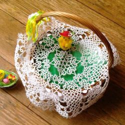 Wielkanocna frywolitka na koszyczek 33cm