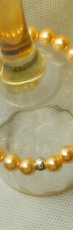 143. Bransoleta z pereł szklanych 8mm