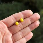 Drobinki  na żółto - malutkie kolczyki sztyfty