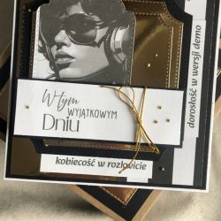 Kartka w pudełku z kopertą! 18 lat! Dziewczyna!