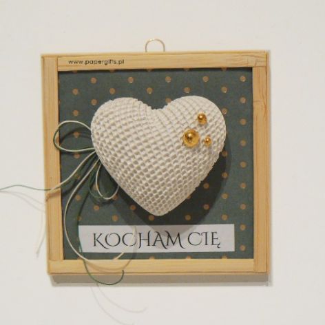 Walentynki Serce z gipsu w ramce dla kochanej osoby - zielone tło i złote kropki