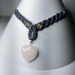 Naszyjnik z zawieszką z kwarcu różowego w kształcie serca. - 