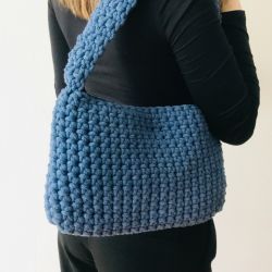 Mała torebka na ramię, niebieska torba.