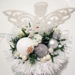 Stroik dekoracja Boże Narodzenie Anioł srebrno-biały - Ozdoba świątecznego stołu