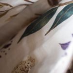 Patchworkowa składana kopertówka w jasnych barwach - 