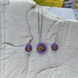 Komplet biżuterii z żywicy - kolczyki i wisiorek - LAWENDOWY BLASK
