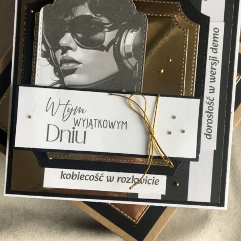 Kartka w pudełku z kopertą! 18 lat! Dziewczyna!