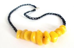 Naszyjnik z koralikami - żółty z czarnym
