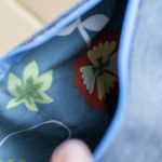 Niebieska duża kosmetyczka damska - 