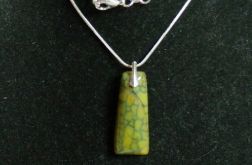 Zielony, pistacjowy agat pajęczy i srebro, wisiorek na łańcuszku