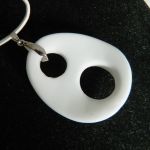 Jadeit biały, duży oryginalny wisior na rzemieniu - 