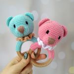 Grzechotka miś, Gryzak na kółku dla niemowlaka, Prezent dla noworodka - 