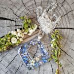 Naszyjnik z niezapominajkami - biżuteria z kwiatów