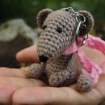 BEŻOWY SZCZUREK - brelok, zawieszka do torby, plecaka, kluczy - 