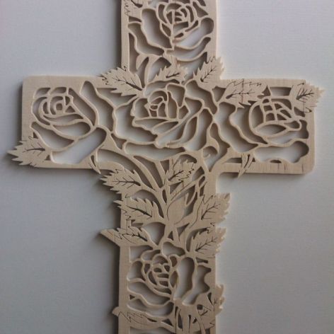 Krzyż drewniany ażurowy