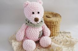 Różowy miś z łatką