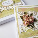 Kartka ROCZNICA ŚLUBU zielono-różowa - Zielono-różowa kartka na rocznicę ślubu w pudełku