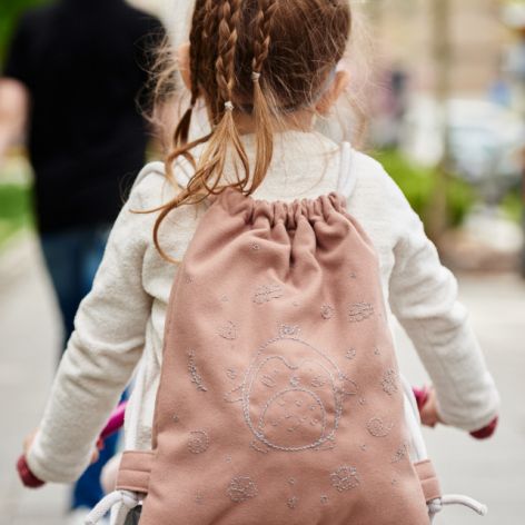 Ręcznie haftowany plecak dla przedszkolaka PINGWINEK