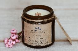 Sojowa świeca zapachowa w szkle z drewnianym knotem o relaksującym zapachu