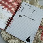 Przepiśnik - czerwony ze sztućcami - 