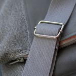 Szara składana kopertówka z weluru - 