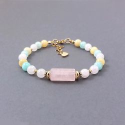 Bransoletka pastelowa z kwarcem.