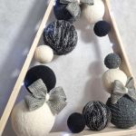 Drewniana, sweterkowa choinka LED - 