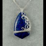 Srebrny wisior z kaboszonem lapis lazuli - srebrny wisior wire wrapped