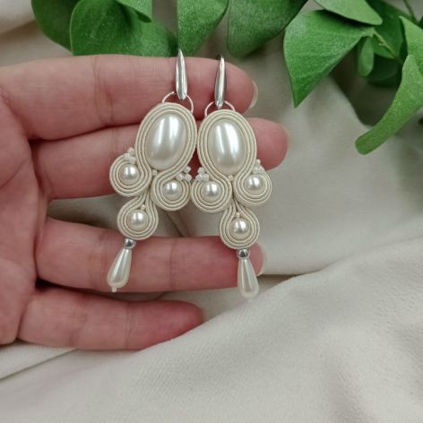 Ślubne kolczyki soutache sutasz perłowe ecru