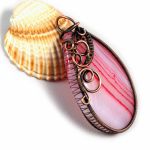 Miedziany wisior z agatem różowo białym - wisior wire wrapped z agatem
