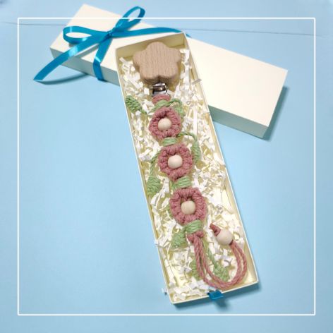 Zawieszka do smoczka lub gryzaka. Kwiatek.