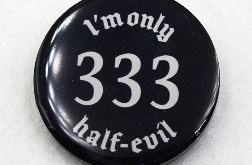 Przypinka gotycka z żywicy 333 pin_print Goth 005
