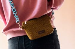 Miodowa mini kopertówka z plecionki