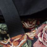 Kwiatowy czarny składany plecak kurierski - 