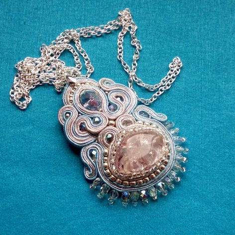 Wisior sutasz Blue ice 