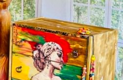 Artystyczna komoda z motywem kobiety – kolorowy klimat, do salonu lub sypialni