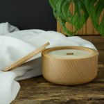 Sojowa świeca zero waste w drewnie klonowym - 