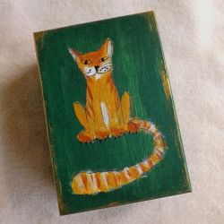 Pudełko malowane średnie - Kot w zieleni