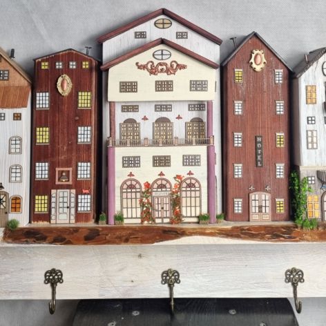 Wieszak - drewniane domki - na klucze i inne drobiazgi 13.