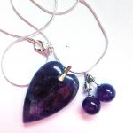 Fioletowy naturalny ametyst, wisiorek serce i kolczyki, komplet - 
