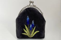 Portmonetka welurowa damska “Szafirek”, aksesorium designerskie