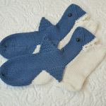 Rekiny  skarpetki -zjem Twoje stopy ;) jeans - skarpetki rekiny