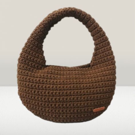 Mała torebka na ramię, półokrągła torba.