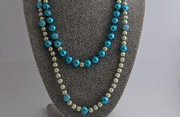 Naszyjnik z szklanych koralików w kolorach niebieskim i perłowym