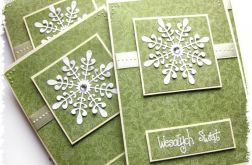 Zielona kartka świąteczna ze snieżynką