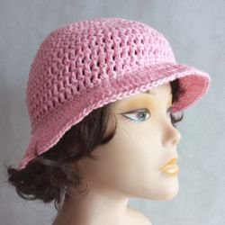Różowy kapelusz - bucket hat