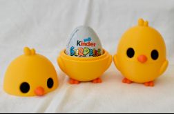 Pojemnik na Kinder Jajko "Kurczaczek” – otwierany, wielkanocny pojemnik na słodki upominek